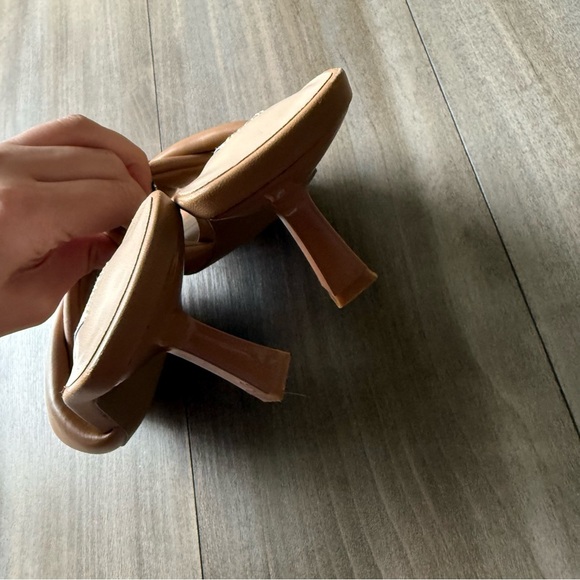 Steve Madden Thai leather padded square toe kitten heel size 8.5 - Picture 5 of 5